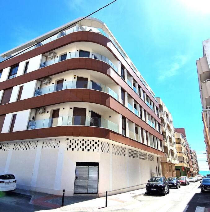 Your Spain P21 Torrevieja Bagian luar foto
